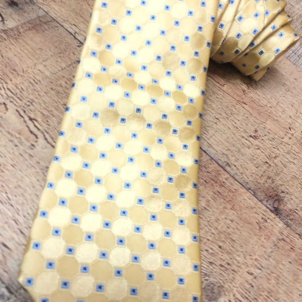 IZOD tie - yellow - Picture 2 of 5